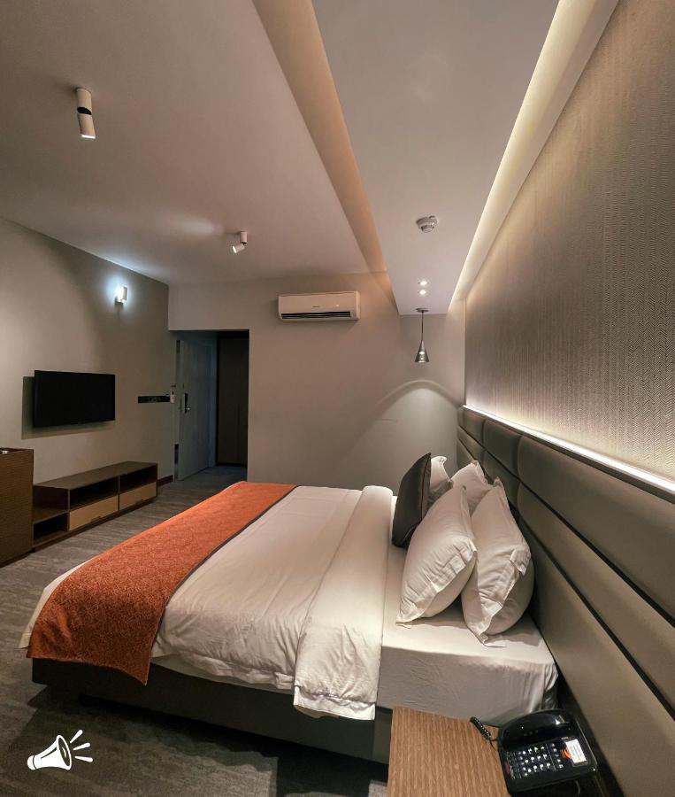 Hotel Omni Residency דאהקה מראה חיצוני תמונה