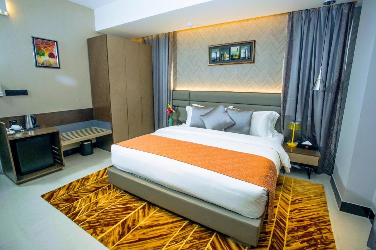 Hotel Omni Residency דאהקה מראה חיצוני תמונה